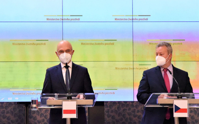 O Turowie rozmawiali: minister klimatu Michał Kurtyka (od lewej) i czeski minister środowiska Richar