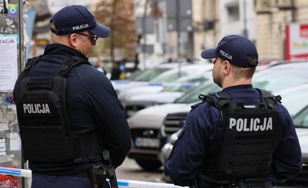 Policja na miejscu ataku z użyciem noża przy ulicy Nowogrodzkiej w centrum Warszawy