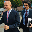 Szef brytyjskiej dyplomacji William Hague zaprzecza, jakoby asystent Christopher Myers był jego koch