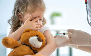 16,6 proc. Polaków: Rodzice mają decydować czy szczepić dziecko