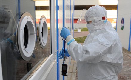 Koronawirus w Polsce. Mniej przypadków niż wczoraj, więcej niż przed tygodniem