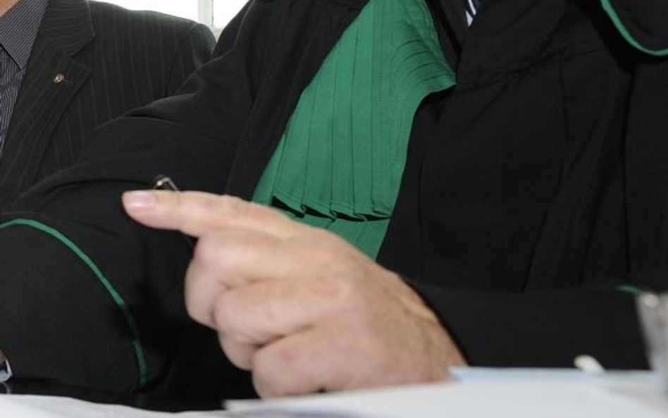 Mimo zastrzeżeń wyznaczony obrońca może działać