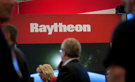 Rakietowy Raytheon atakuje