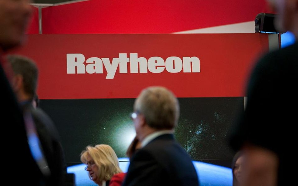 Rakietowy Raytheon atakuje