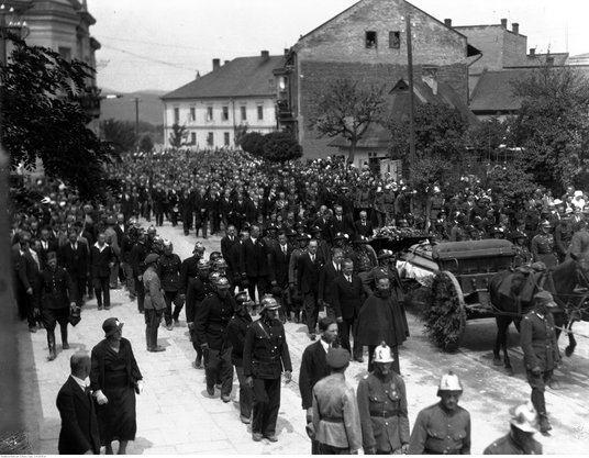 Pogrzeb Bronisława Pierackiego – ministra spraw wewnętrznych II RP zamordowanego 15 czerwca 1934 r. 