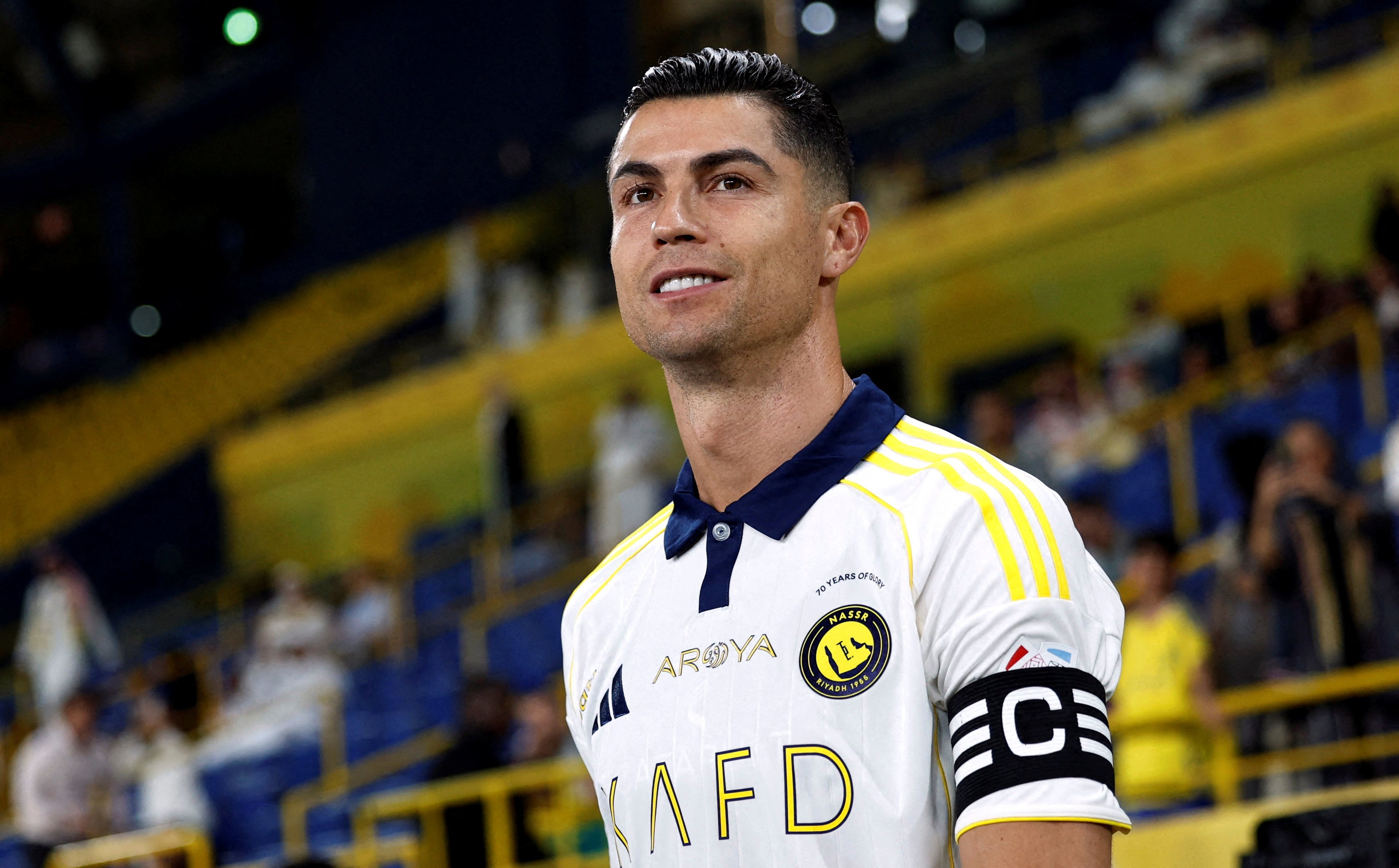 Prywatny odrzutowiec i kilkunastoosobowa służba. Jak Cristiano Ronaldo stał się multimiliarderem