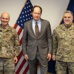 Od lewej gen. Christopher Cavoli, glównodowodzący wojsk USA w Europie i Afryce, Mark Brzezinski, amb