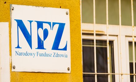 Komisje sejmowe poparły plan finansowy NFZ. Zdaniem opozycji to fikcja z 20 mld zł dziury