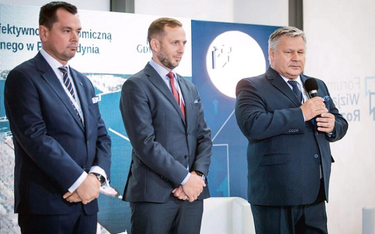 Szefowie spółki Zarząd Morskiego Portu Gdynia (od prawej): prezes Adam Meller oraz wiceprezesi Jacek