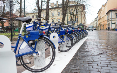 Coraz więcej samorządów stawia na miejskie rowery