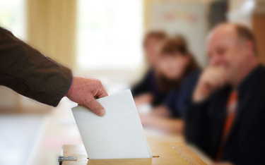 Wybory samorządowe: Zatrzymano trzy osoby