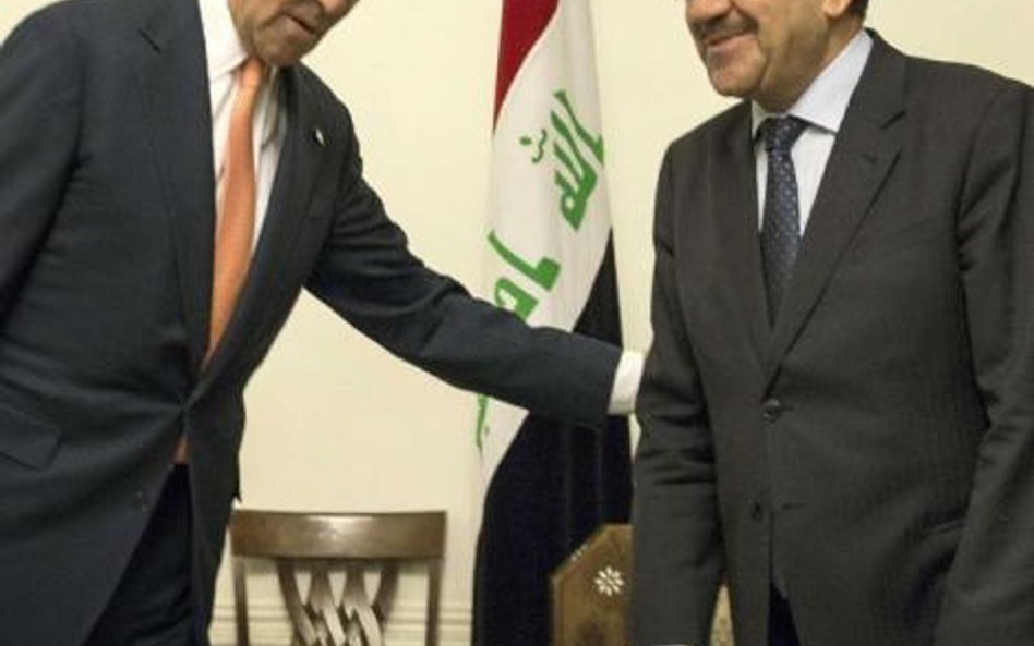 John Kerry i Nuri al-Maliki. Dla sekretarza stanu premier Iraku nadal jest partnerem, choć w Waszyng