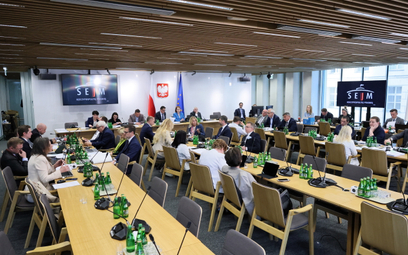 Komisja przyjęła projekt o Sądzie Najwyższym z poprawkami PiS i Solidarnej Polski