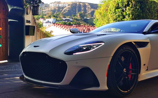 Aston Martin DBS Superleggera
