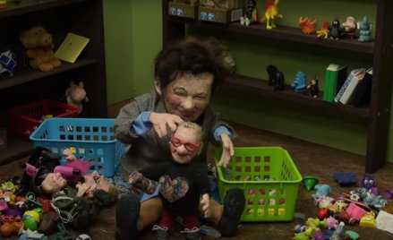 Kadr z plastelinowej "dobranocki" wyemitowanej w programie "Minęła 20" w TVP Info