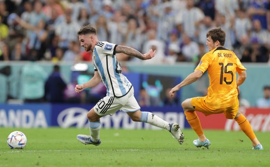 Czasem trudno było Holendrom powstrzymać nacierających Argentyńczyków