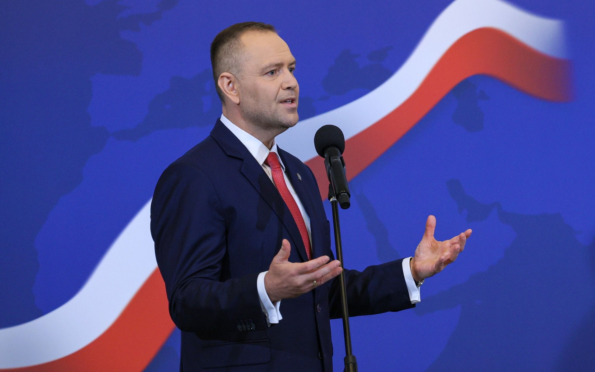 Rośnie liczba przeciwników rządu Donalda Tuska i osób krytycznych wobec Karola Nawrockiego