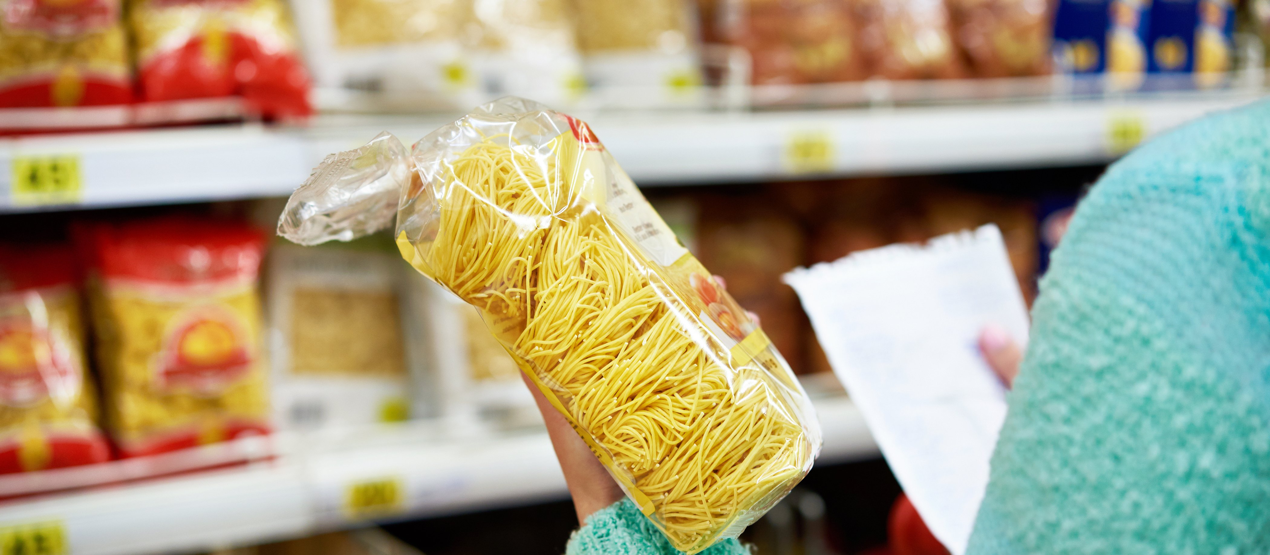 Etykieta produktu spożywczego – czy prawo narzuca, jak ma wyglądać?