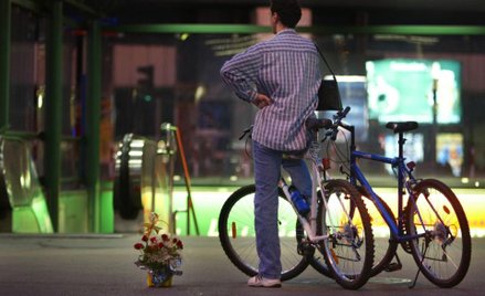 Zniosą zakaz przebywania na obszarze kolejowym dla rowerzystów bez biletu
