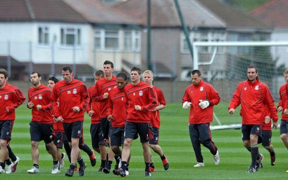 Ligi zagraniczne: Liverpool i Sunderland rozdają karty