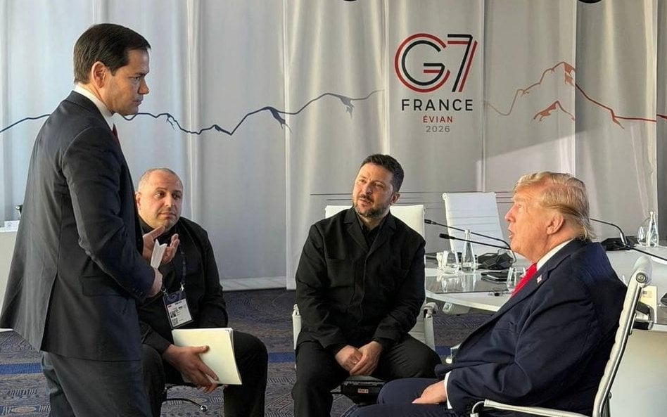 Donald Trump, Wołodymyr Zełenski, Marco Rubio i Rustem Umerow podczas spotkania w Evian