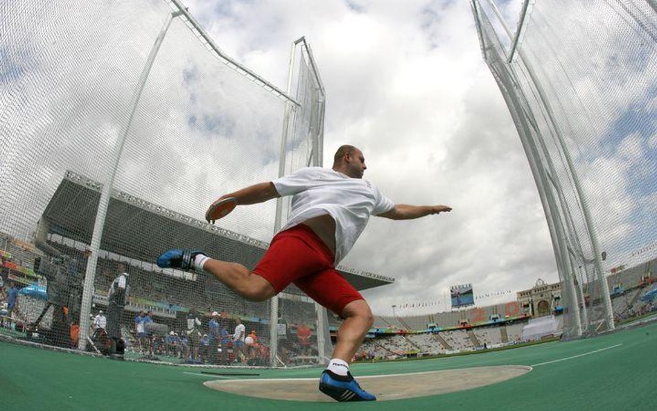 Kapral Piotr Małachowski, najsłynniejszy dziś polski sportowiec w mundurze