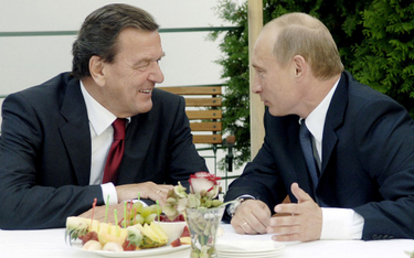 Moskwa: Długie spotkanie Gerharda Schrödera z Władimirem Putinem