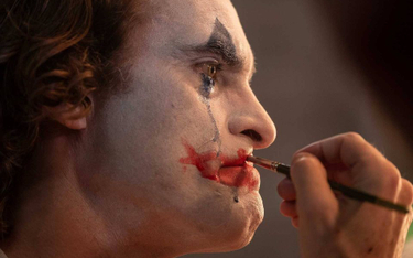 „Joker” pochwałą przemocy? Warner Bros tłumaczy się