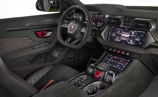 Lamborghini Urus SE Performante