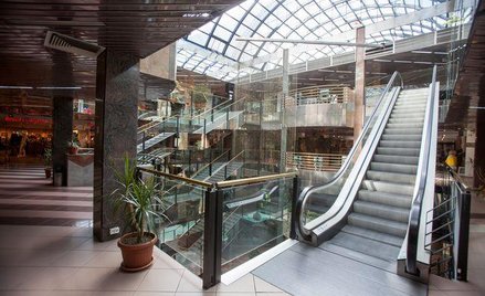 Amortyzacja wind i schodów ruchomych