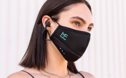 MaskFone
to gadżet niezwykle praktyczny – chroni przed wirusem,
a do tego umożliwia komfortowe słuch