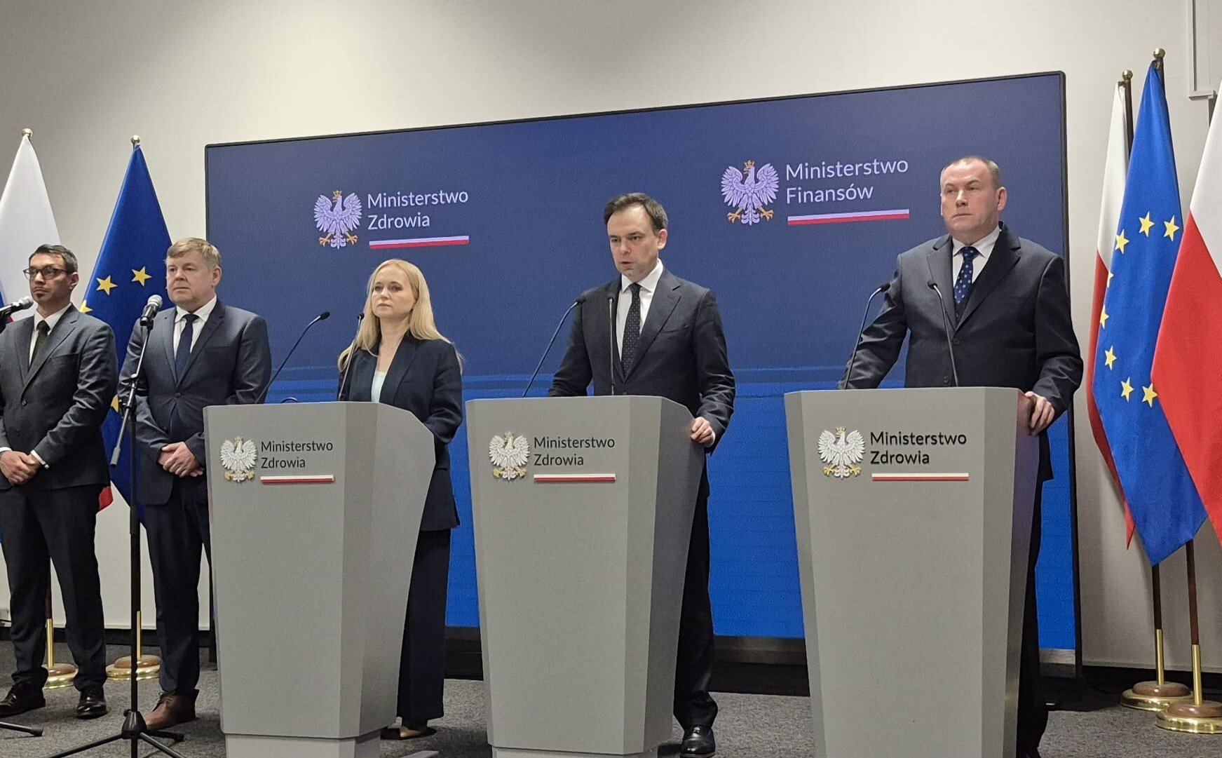 Wyrok ws. Polska-Pfizer. Zapłacimy 6 mld za szczepionki, które pójdą do utylizacji