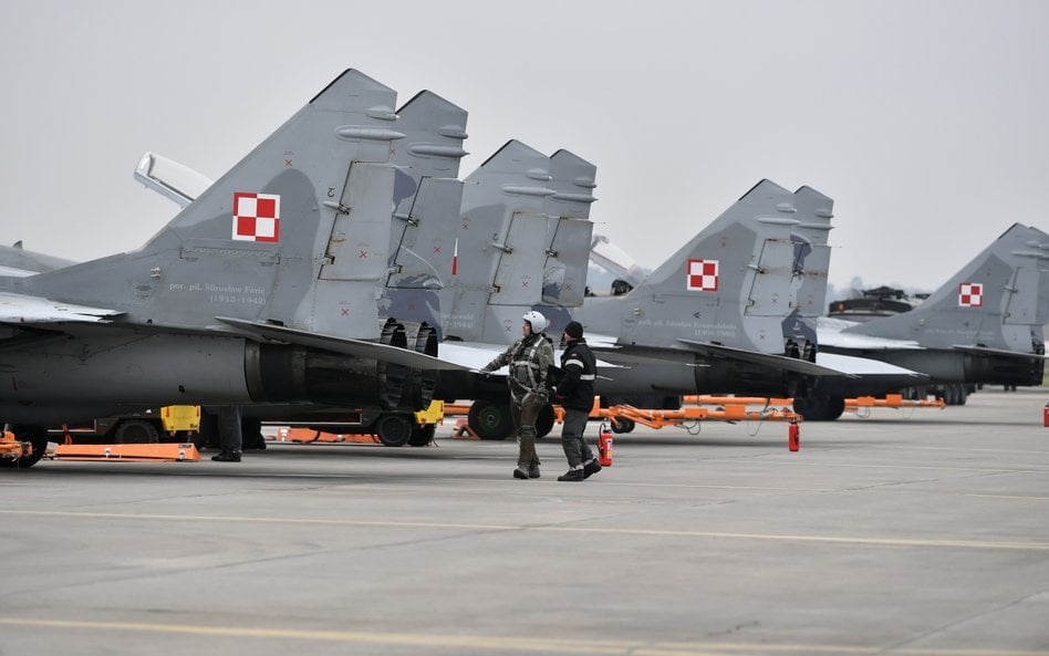 Myśliwce MiG-29 w 22. Bazie Lotnictwa Taktycznego w Malborku