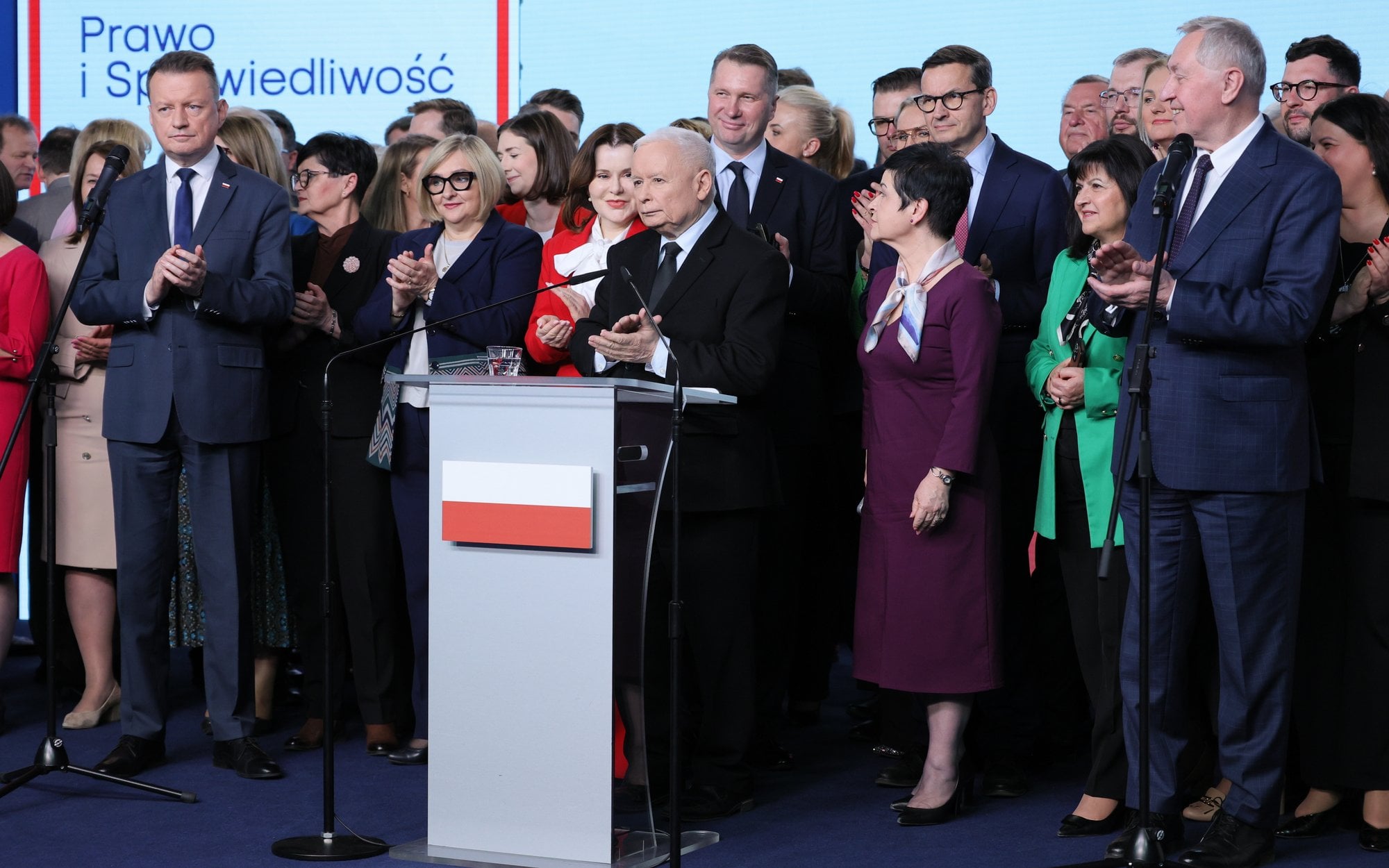 PiS prosiło o wpłaty. A TV Republika pokazała kod QR do własnej zbiórki