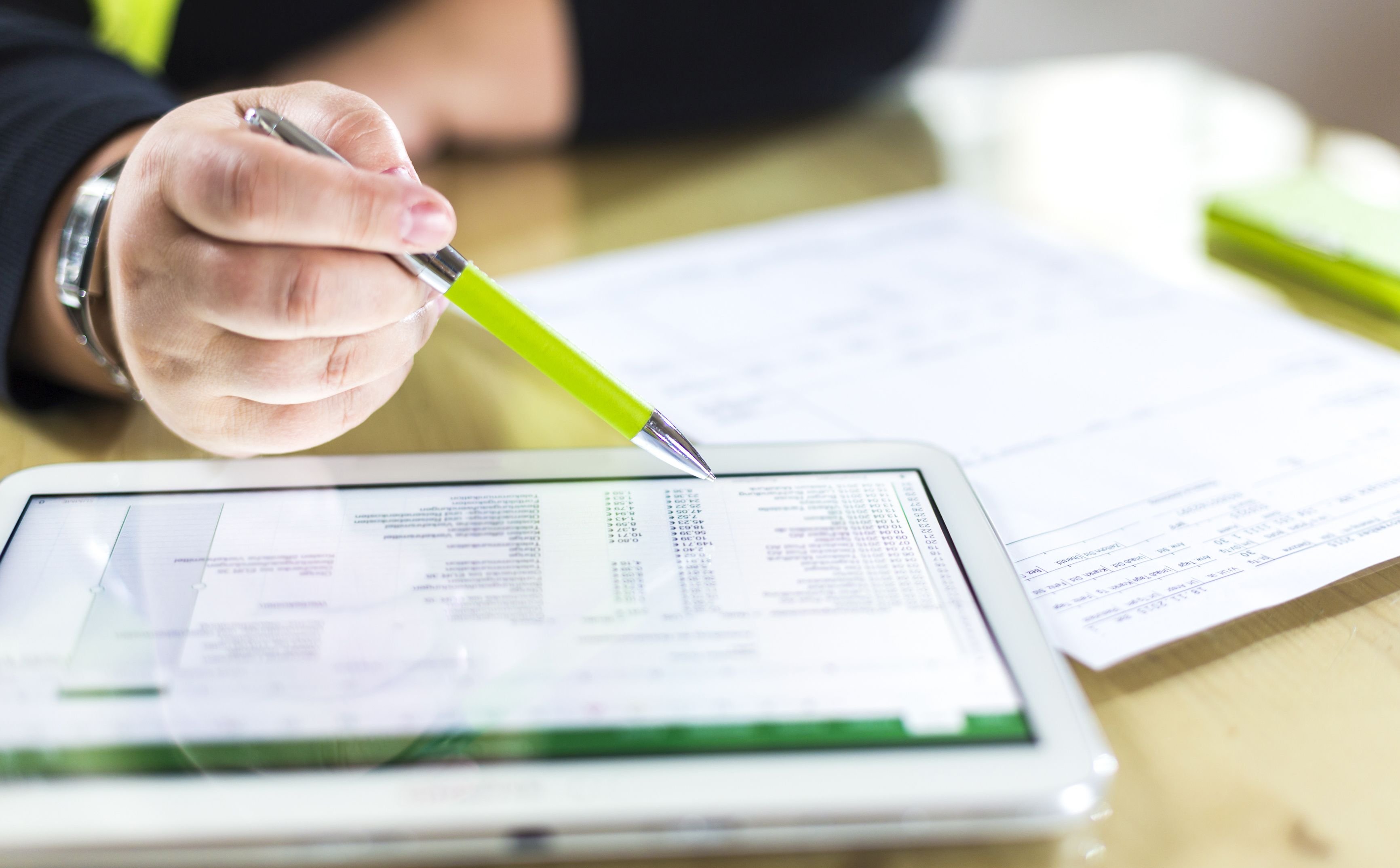 Obowiązek zaprowadzenia ksiąg rachunkowych – jak ustalić przychód