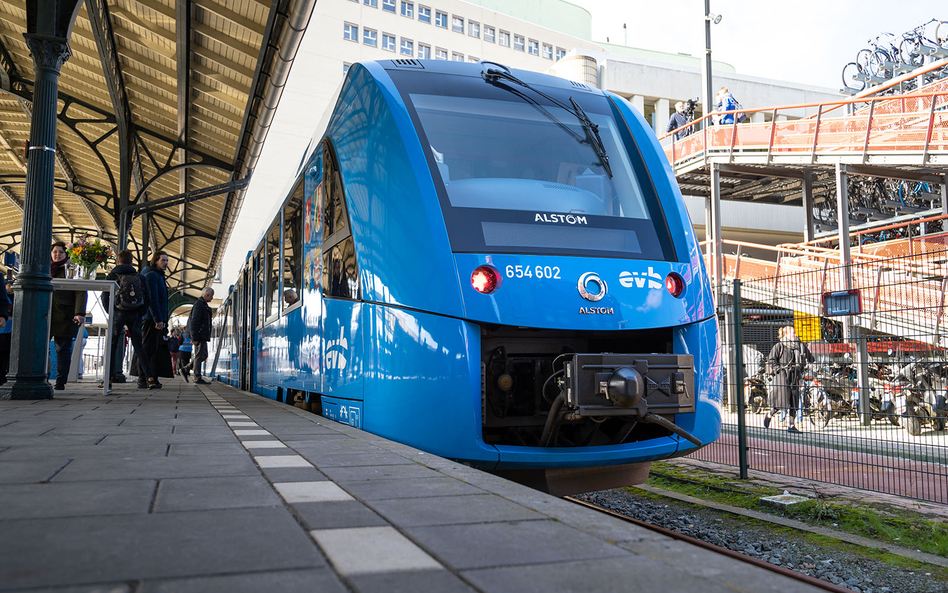 Rośnie udział zielonych napędów w transporcie osób i towarów