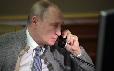Władimir Putin rozmawiał telefonicznie z Emmanuelem Macronem i Olafem Scholzem