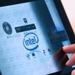 Intel zainwestuje 300 mln dol. w ultracienkie laptopy