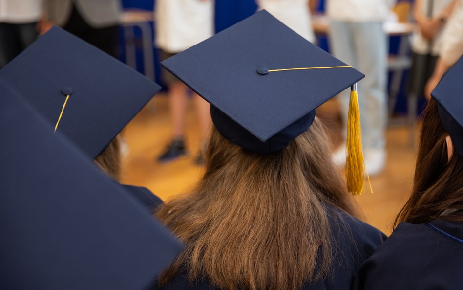 ZUS wyjaśnia, kiedy student traci ubezpieczenie