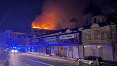 Pożar budynku w Charkowie po uderzeniu rosyjskiego drona