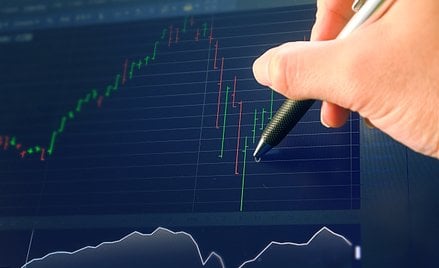 Mimo niższej wyceny, analityk nadal zaleca „akumulować” akcje Mo-Bruku