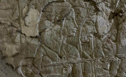 Egipska misja archeologiczna odkryła trzy nowe grobowce na terenie Sakkary