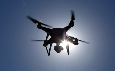 Amazon popilnuje domu z drona. Ma już patent