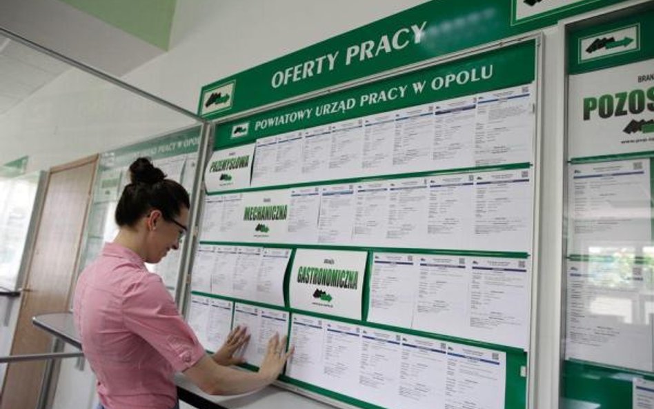 Zatrzymać młodych i dać im pracę