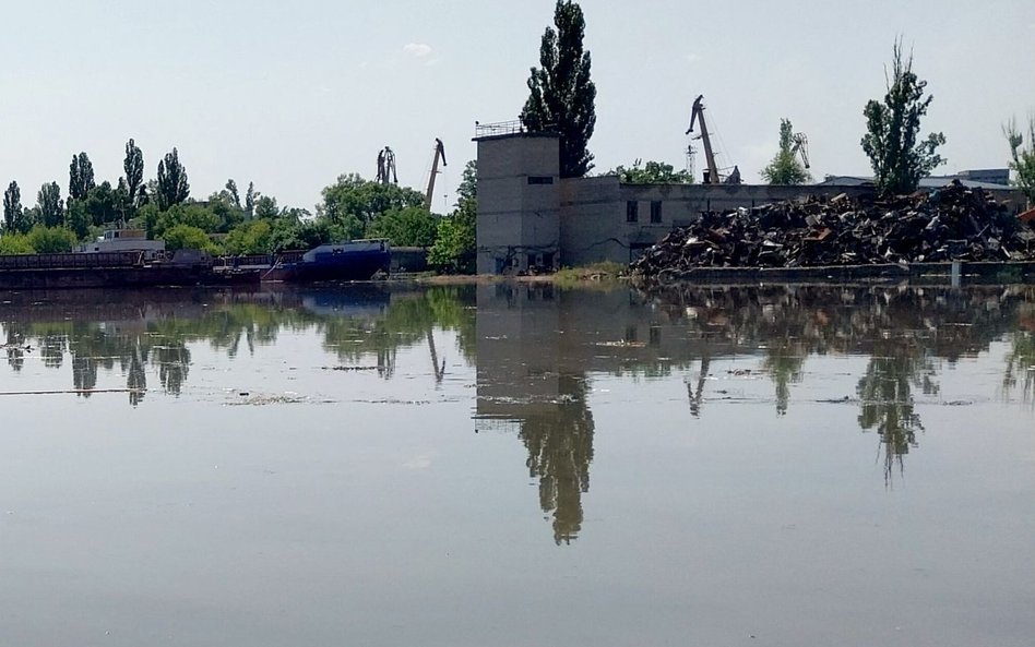 Stany Zjednoczone badają przyczyny zawalenia się tamy w Nowej Kachowce