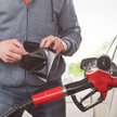 Ewidencja księgowa i podatki przy zakupie kart paliwowych dla pracowników