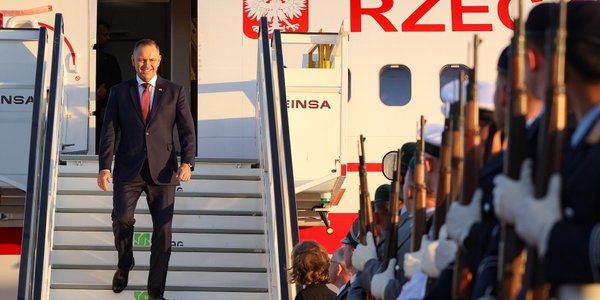 Wydamy majątek na podróże Nawrockiego. Szczegóły pierwszego budżetu nowego prezydenta