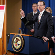 Rod Rosenstein na konferencji informującej o oskarżeniu