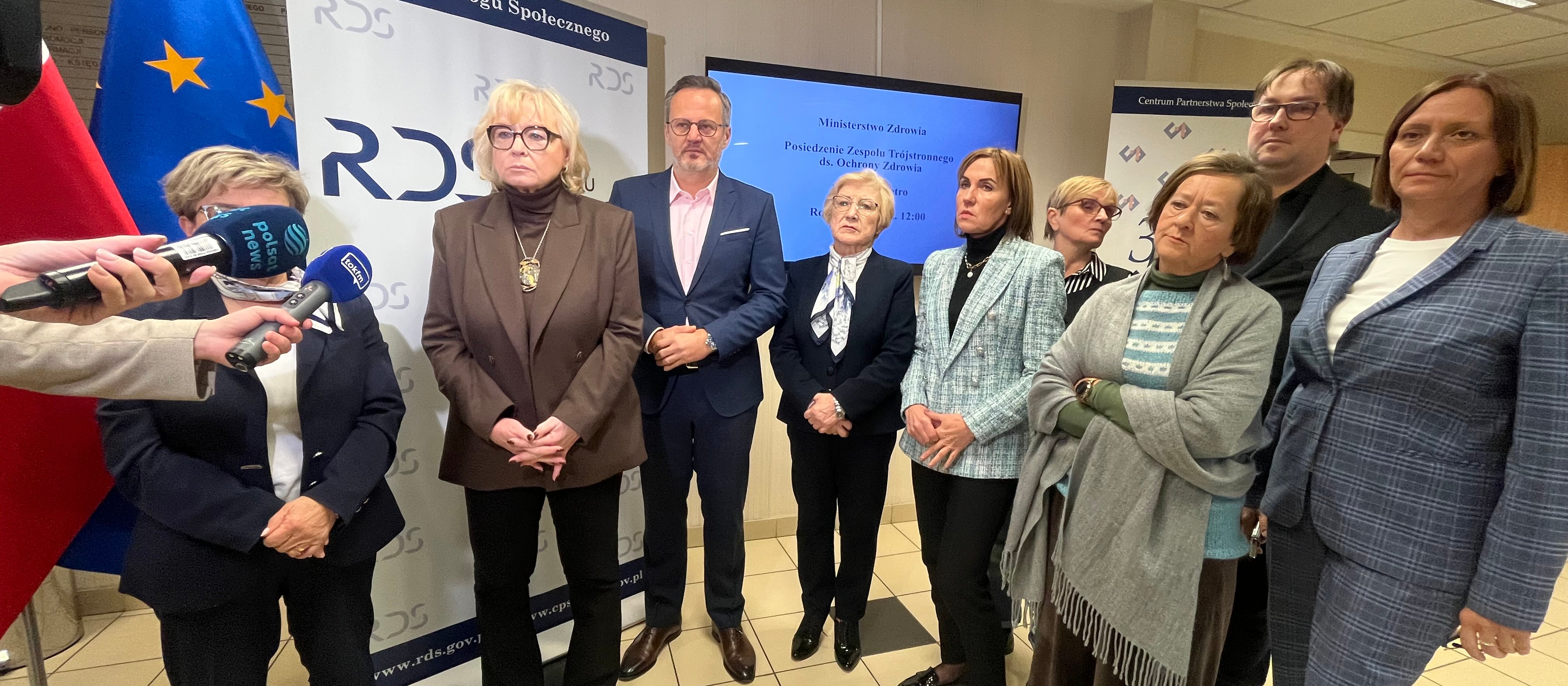 Podczas dyskusji o wynagrodzeniach w ochronie zdrowia związkowcy opuścili obrady