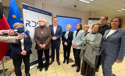 Strona społeczna opuściła obrady Zespołu Trójstonnego ds. ochrony zdrowia